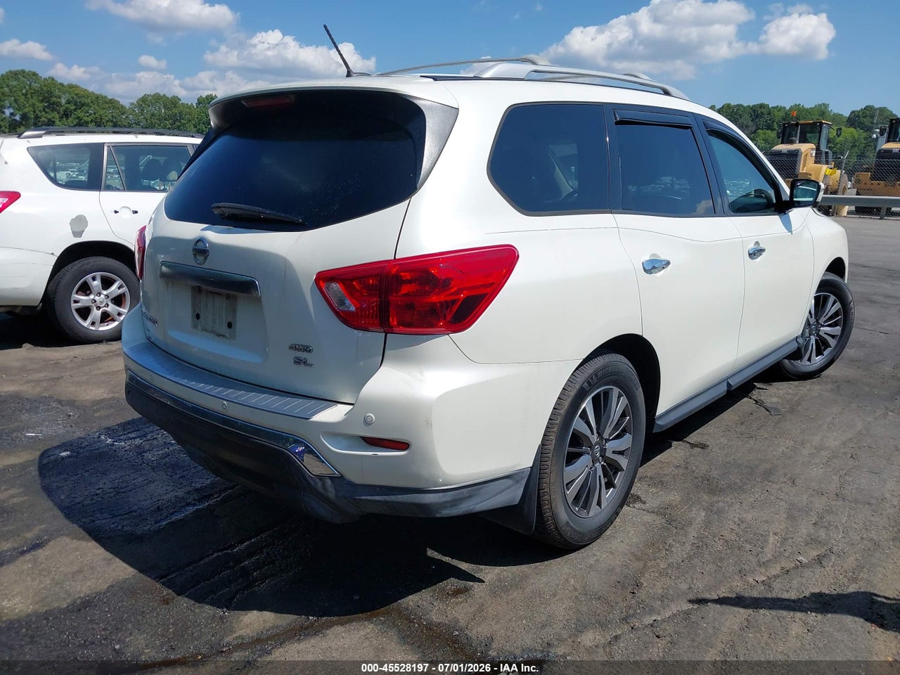 2018 NISSAN PATHFINDER SL thumbnail 5