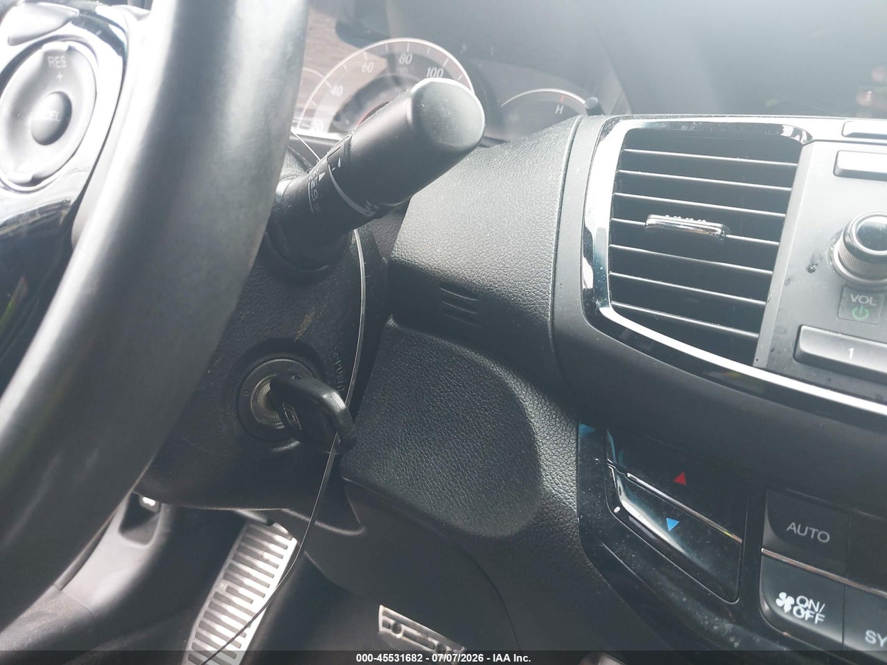 2016 HONDA ACCORD SPORT thumbnail 12