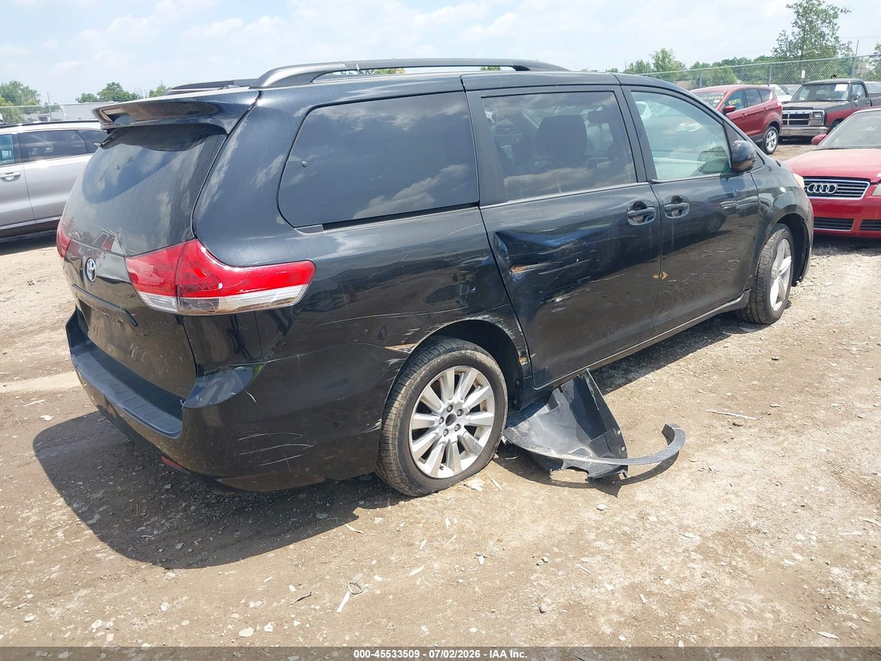 2013 TOYOTA SIENNA LE 7 PASSENGER thumbnail 5