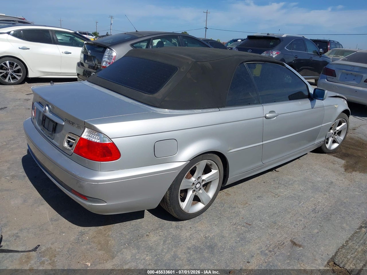 2005 BMW 325CI   · 4/12