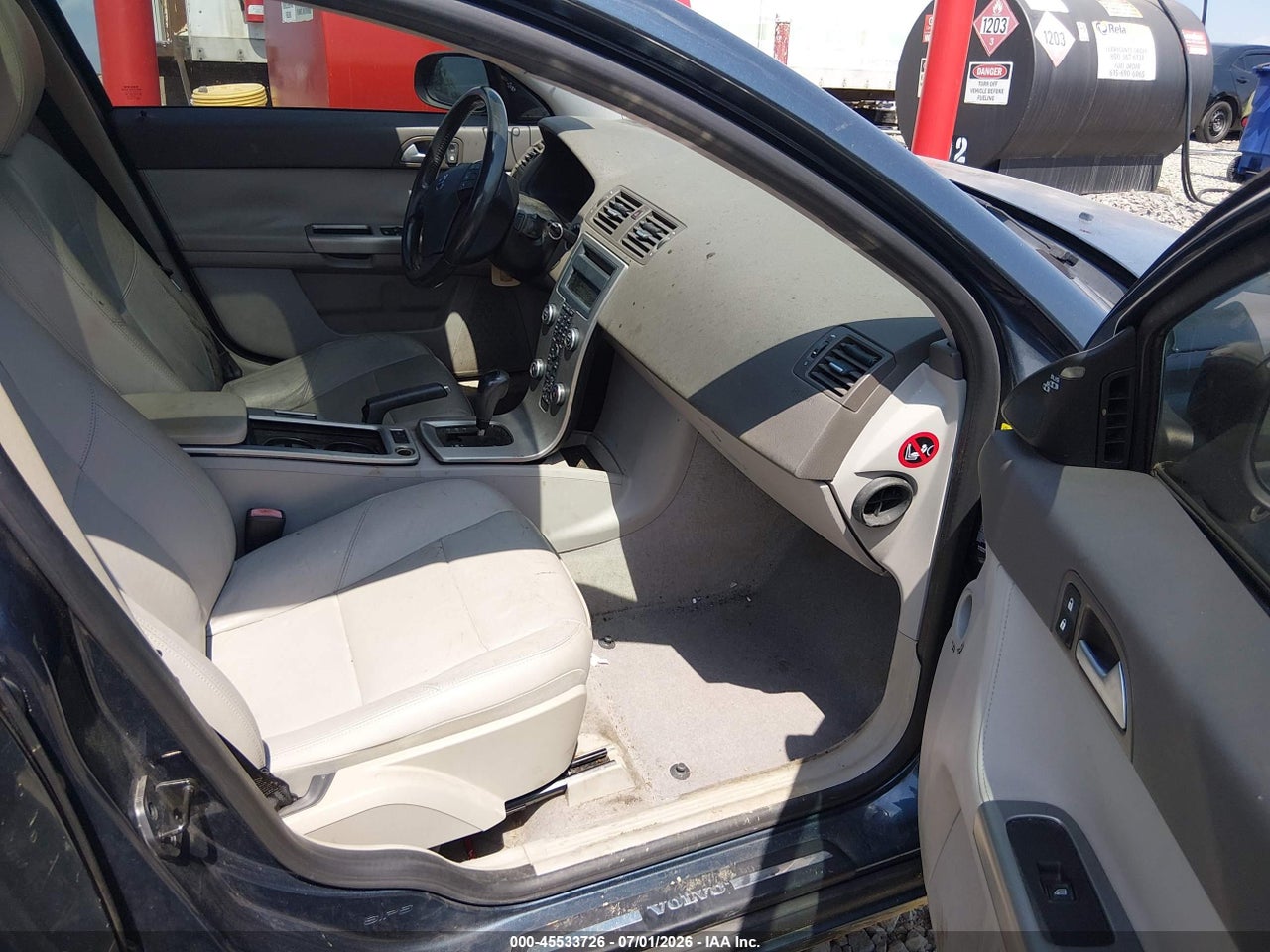 2009 VOLVO S40 2.4I · 5/12