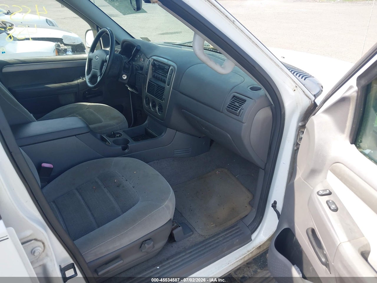2004 FORD EXPLORER XLT thumbnail 6