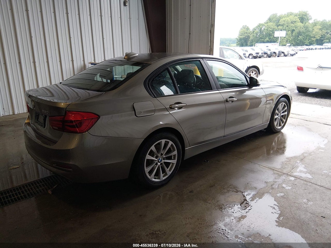 2016 BMW 320I XDRIVE thumbnail 5