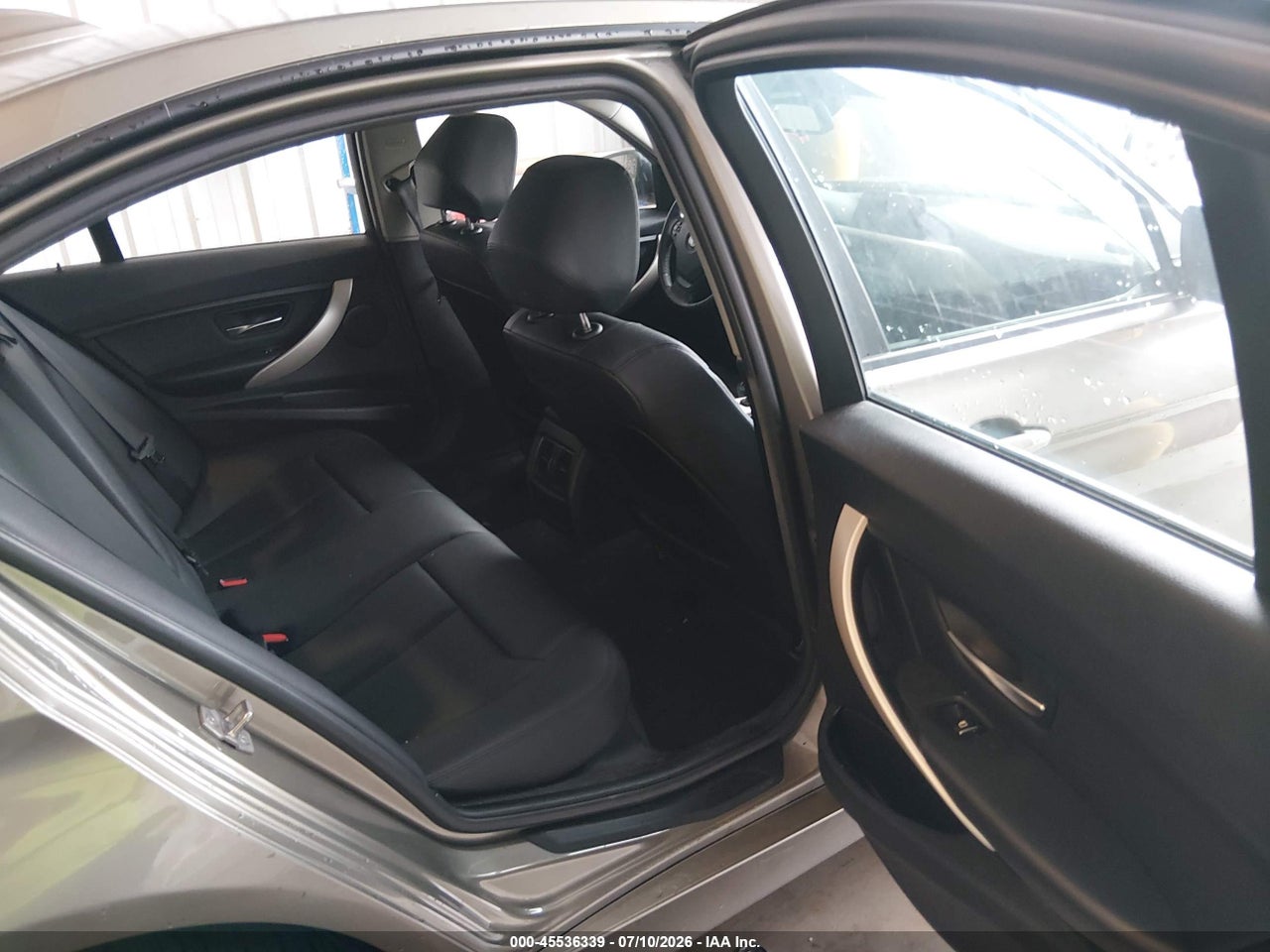 2016 BMW 320I XDRIVE thumbnail 9