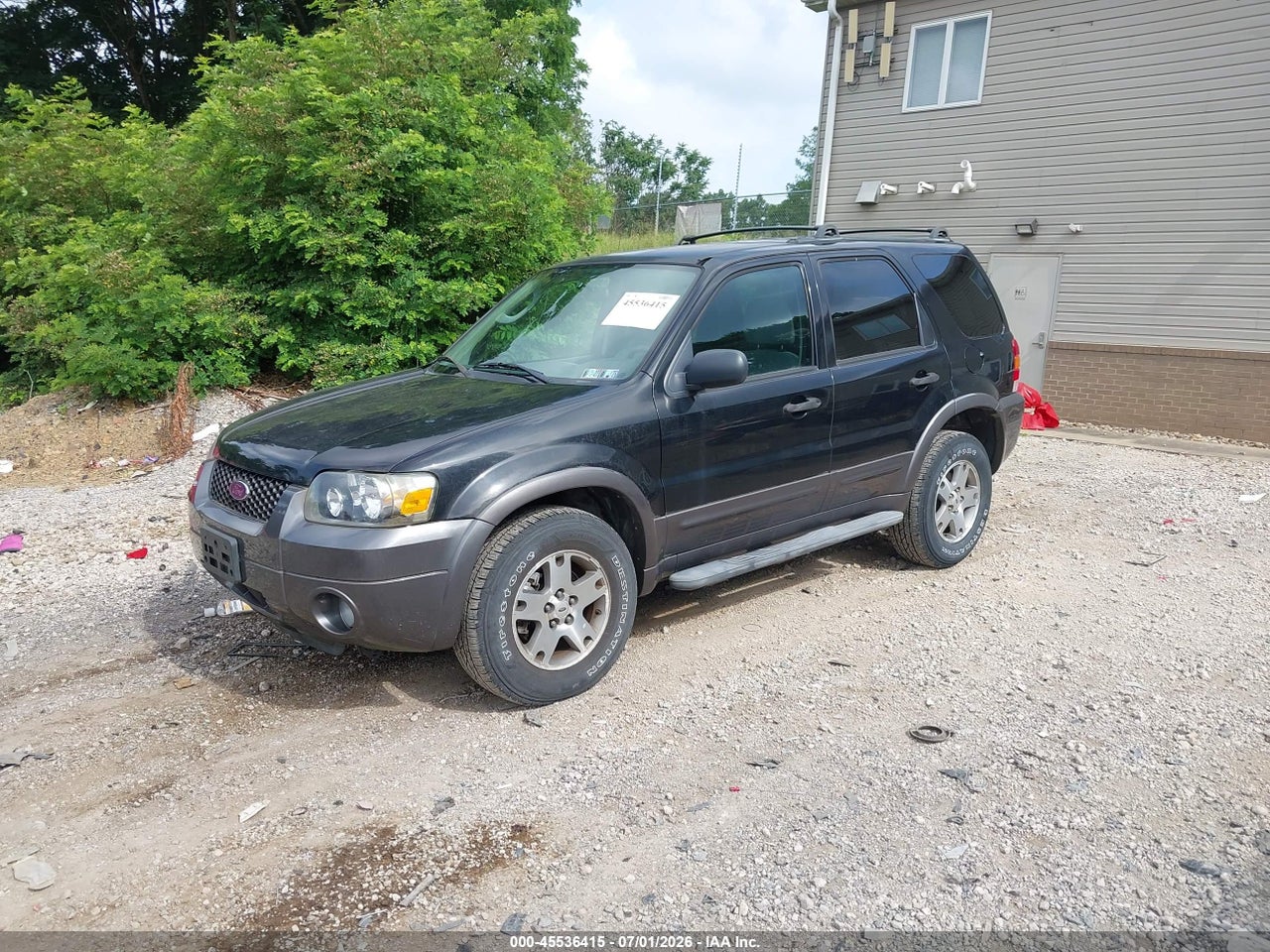 2005 FORD ESCAPE XLT thumbnail 3