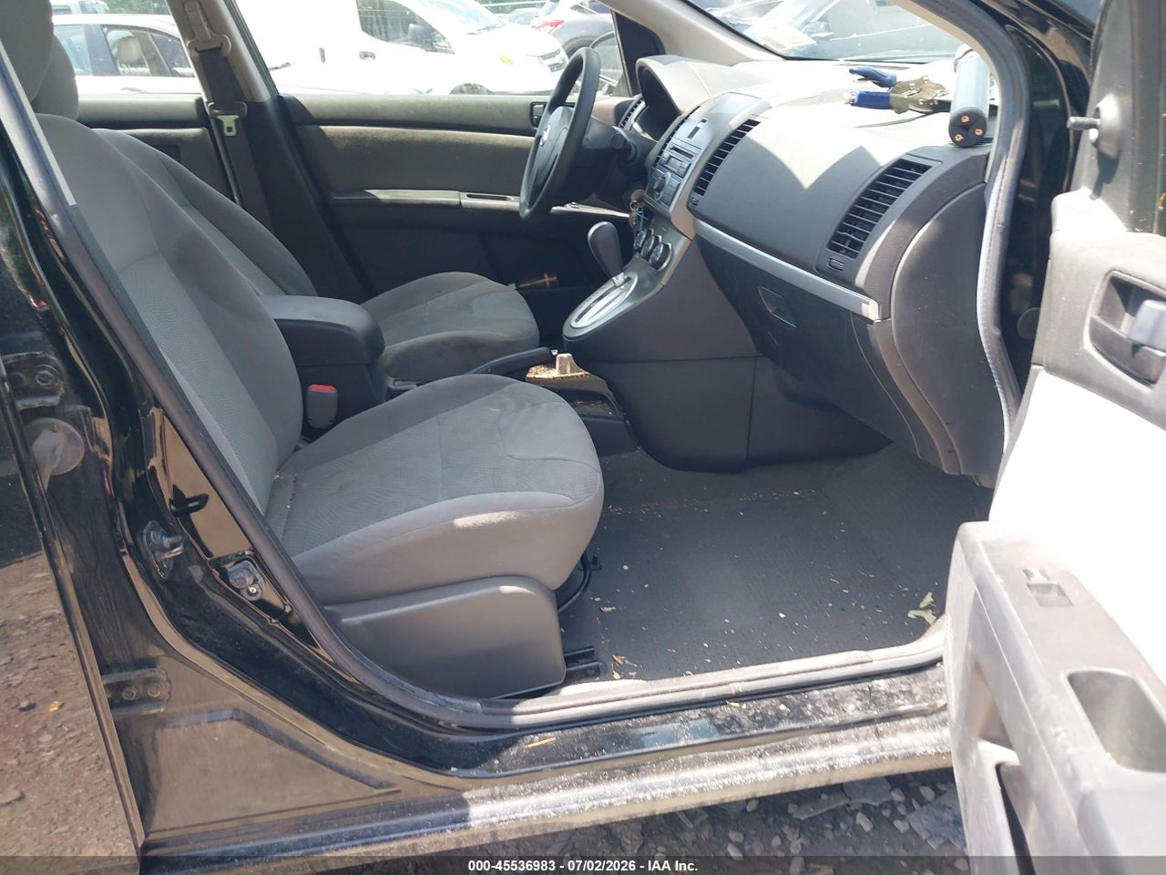 2011 NISSAN SENTRA 2.0 thumbnail 6