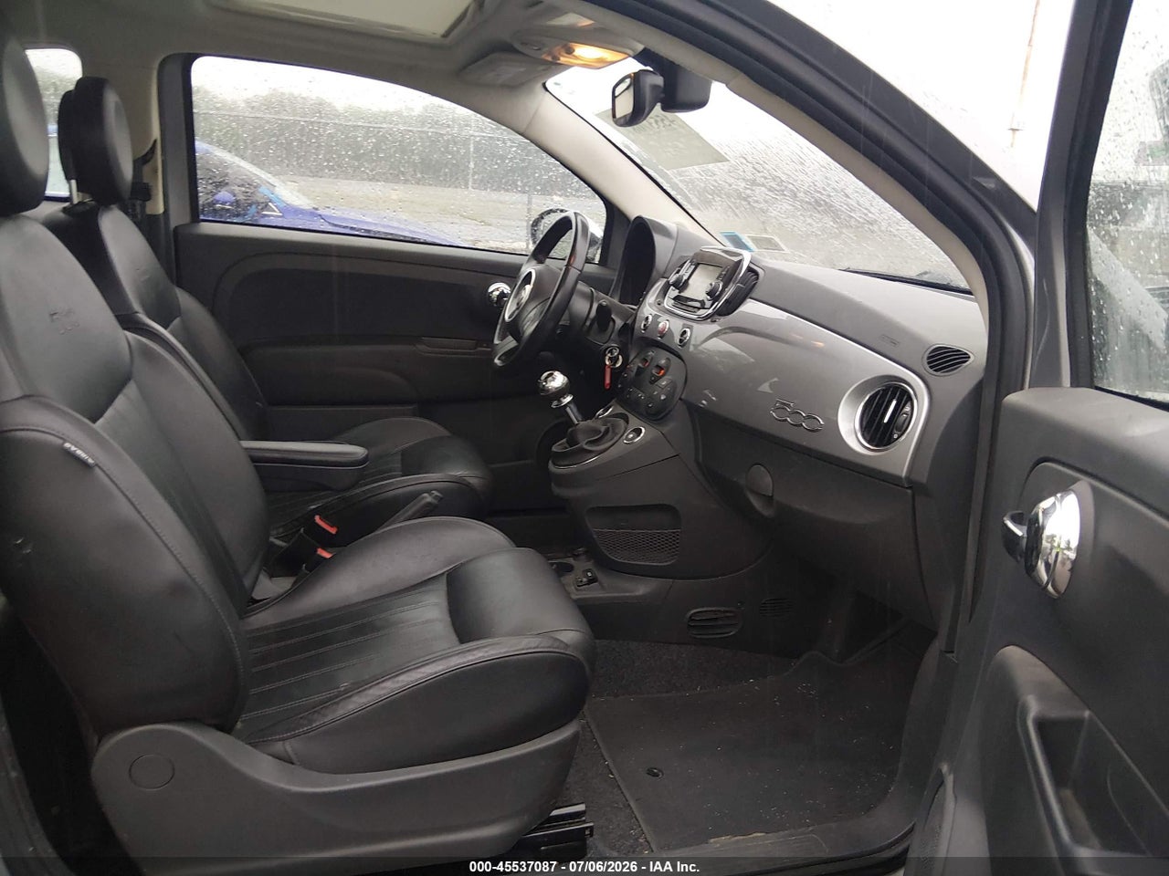 2017 FIAT 500 LOUNGE thumbnail 6