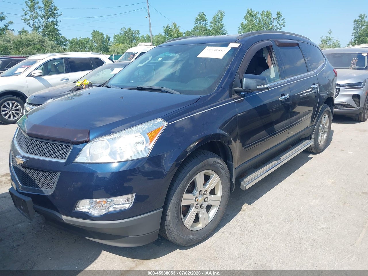 2010 CHEVROLET TRAVERSE LT thumbnail 3