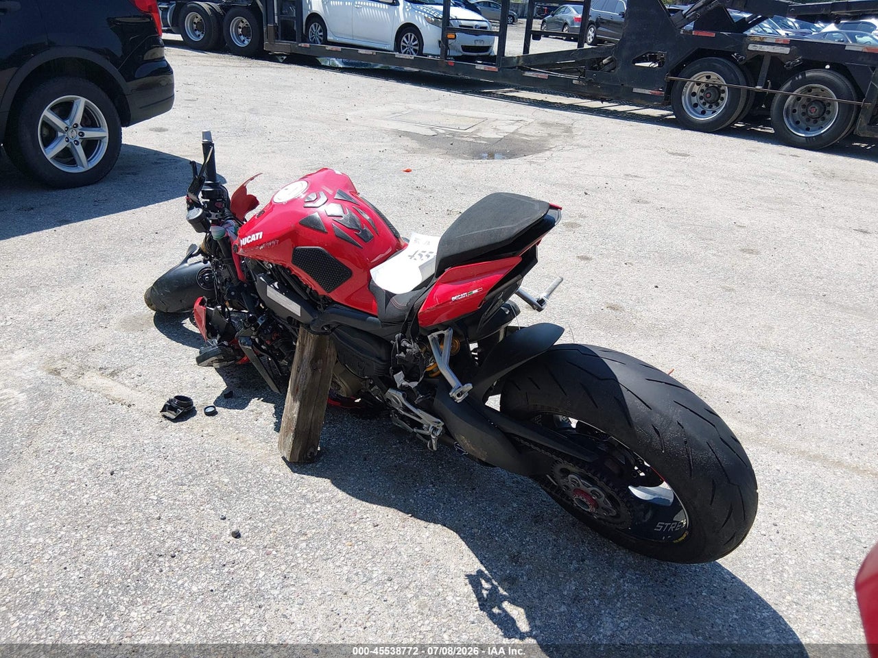 2022 DUCATI STREETFIGHTER V4/V4S thumbnail 4