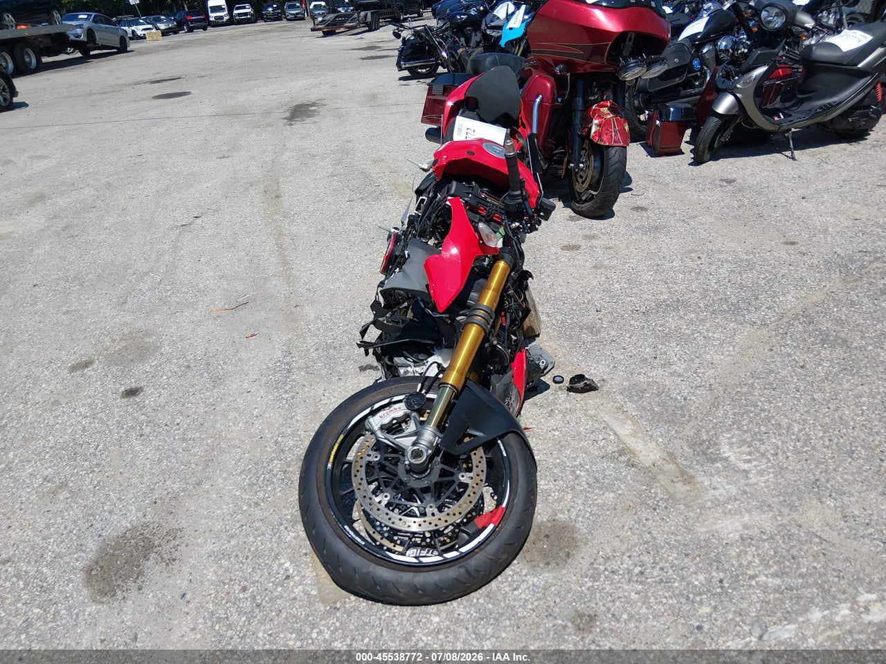 2022 DUCATI STREETFIGHTER V4/V4S thumbnail 6