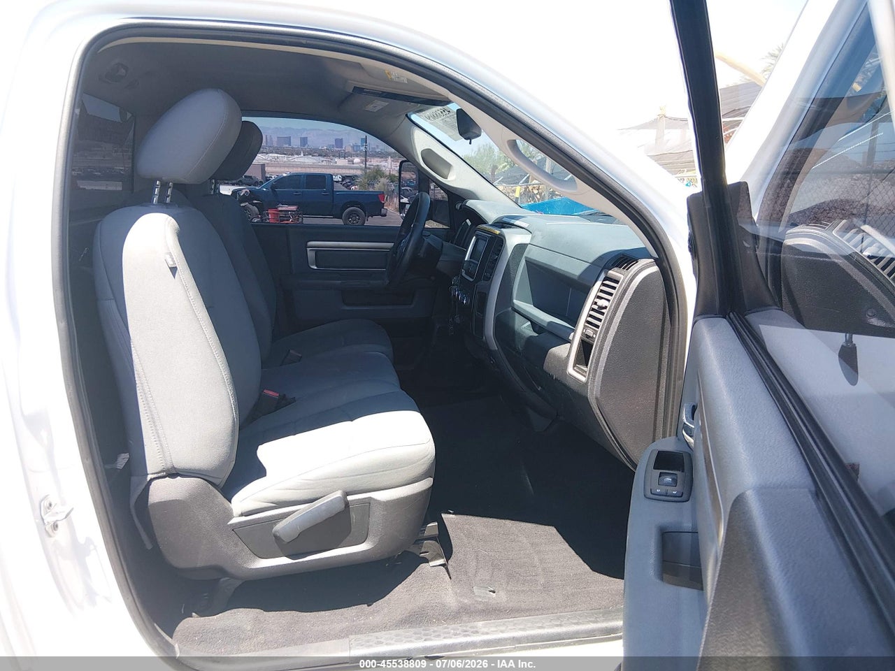2014 RAM 1500 TRADESMAN thumbnail 6