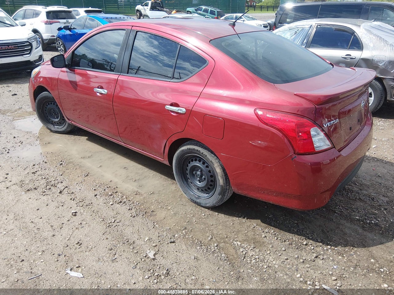 2019 NISSAN VERSA 1.6 SV thumbnail 4