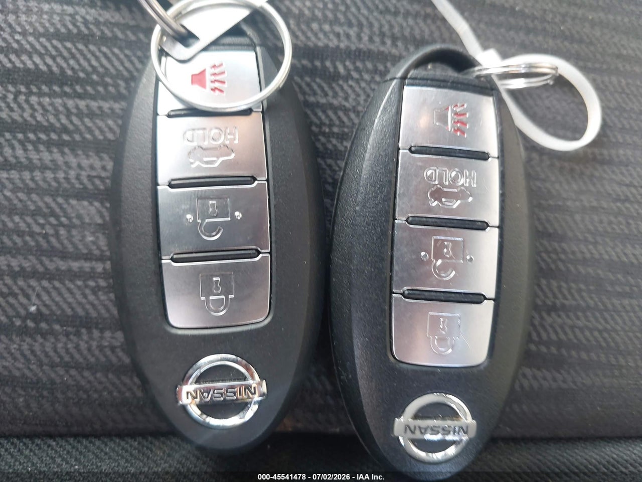 2015 NISSAN SENTRA SV thumbnail 12