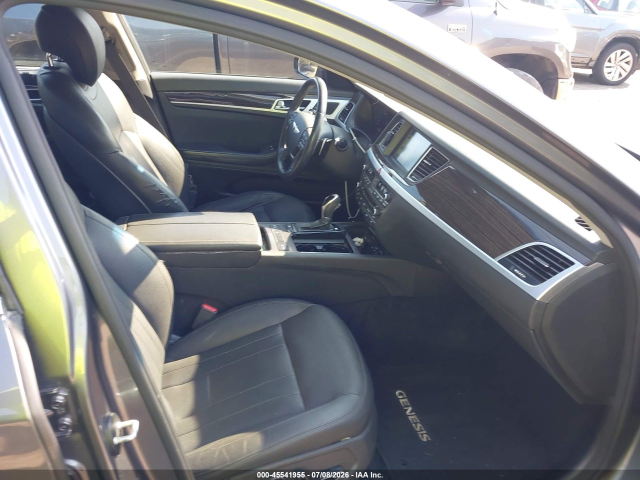 2015 HYUNDAI GENESIS 3.8 · 5/12