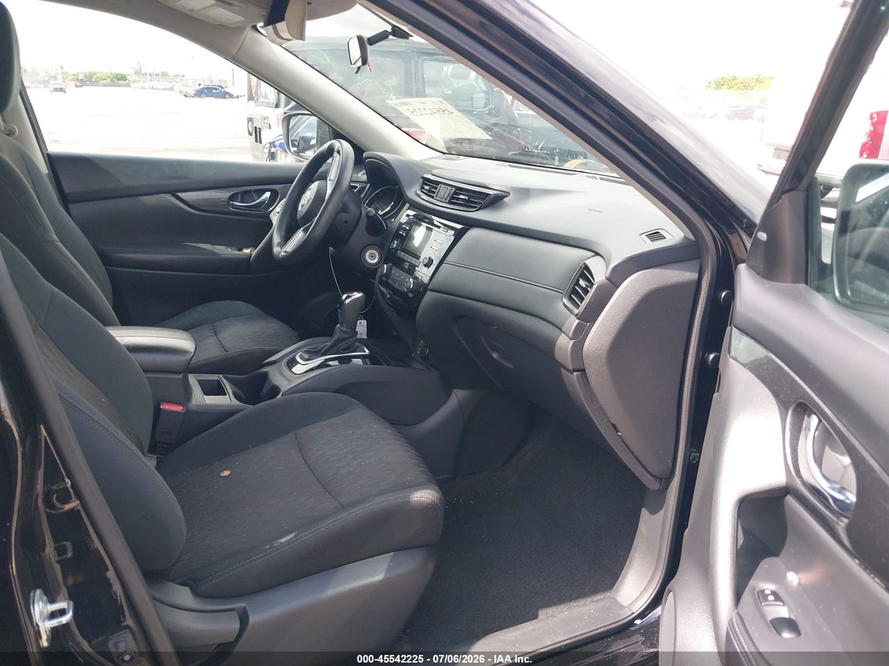 2017 NISSAN ROGUE S thumbnail 6