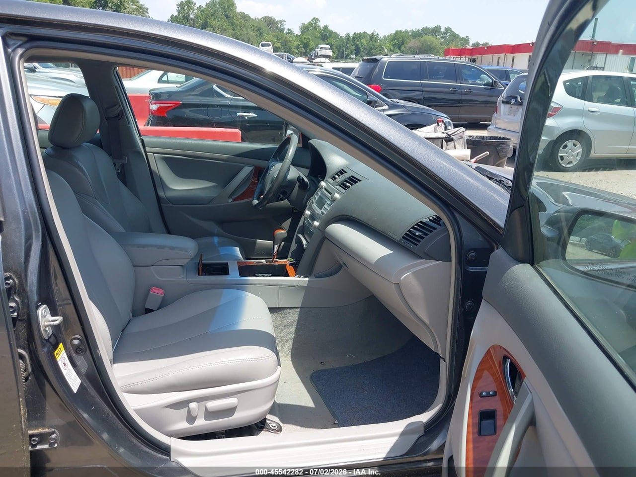 2009 TOYOTA CAMRY XLE V6 thumbnail 6