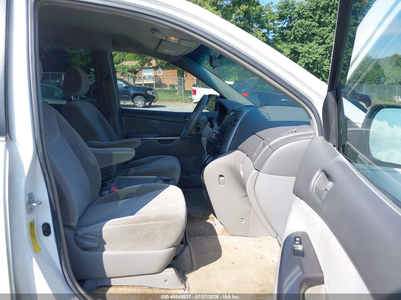 2006 TOYOTA SIENNA CE thumbnail 6