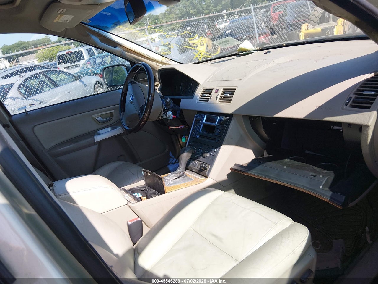 2006 VOLVO XC90 2.5T · 5/12