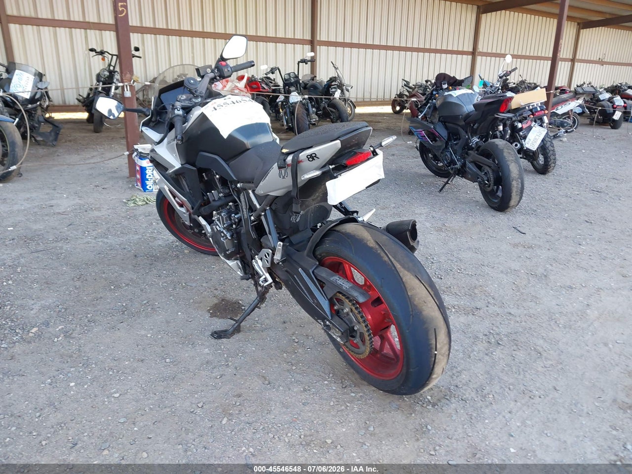 2024 SUZUKI GSX800 F · 3/12
