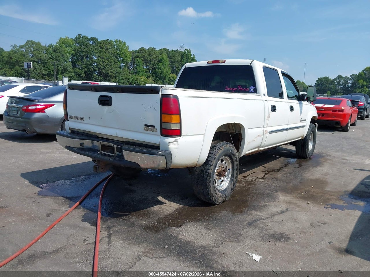 2004 GMC SIERRA 2500HD SLE · 4/12