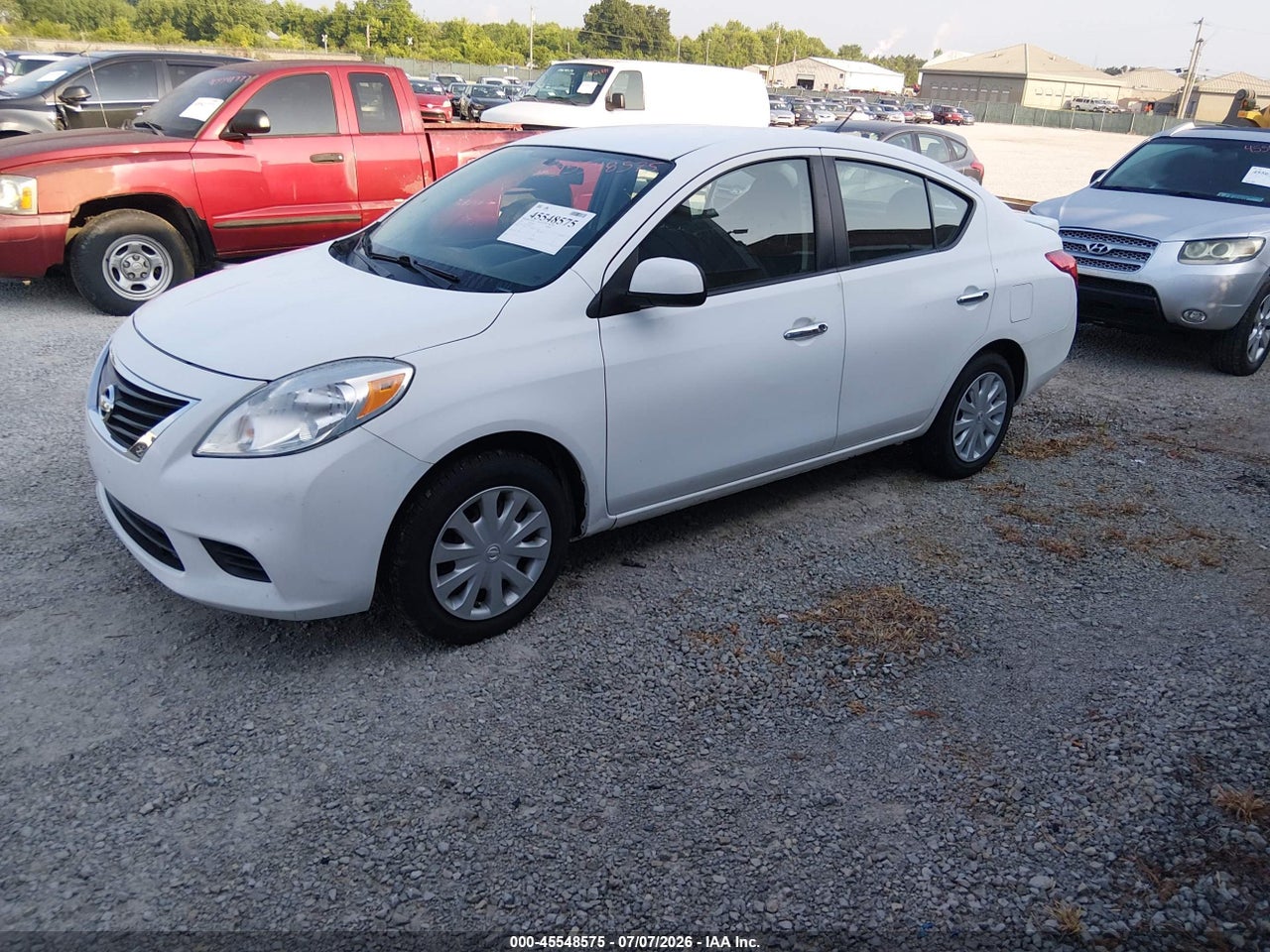 2013 NISSAN VERSA 1.6 SV thumbnail 3