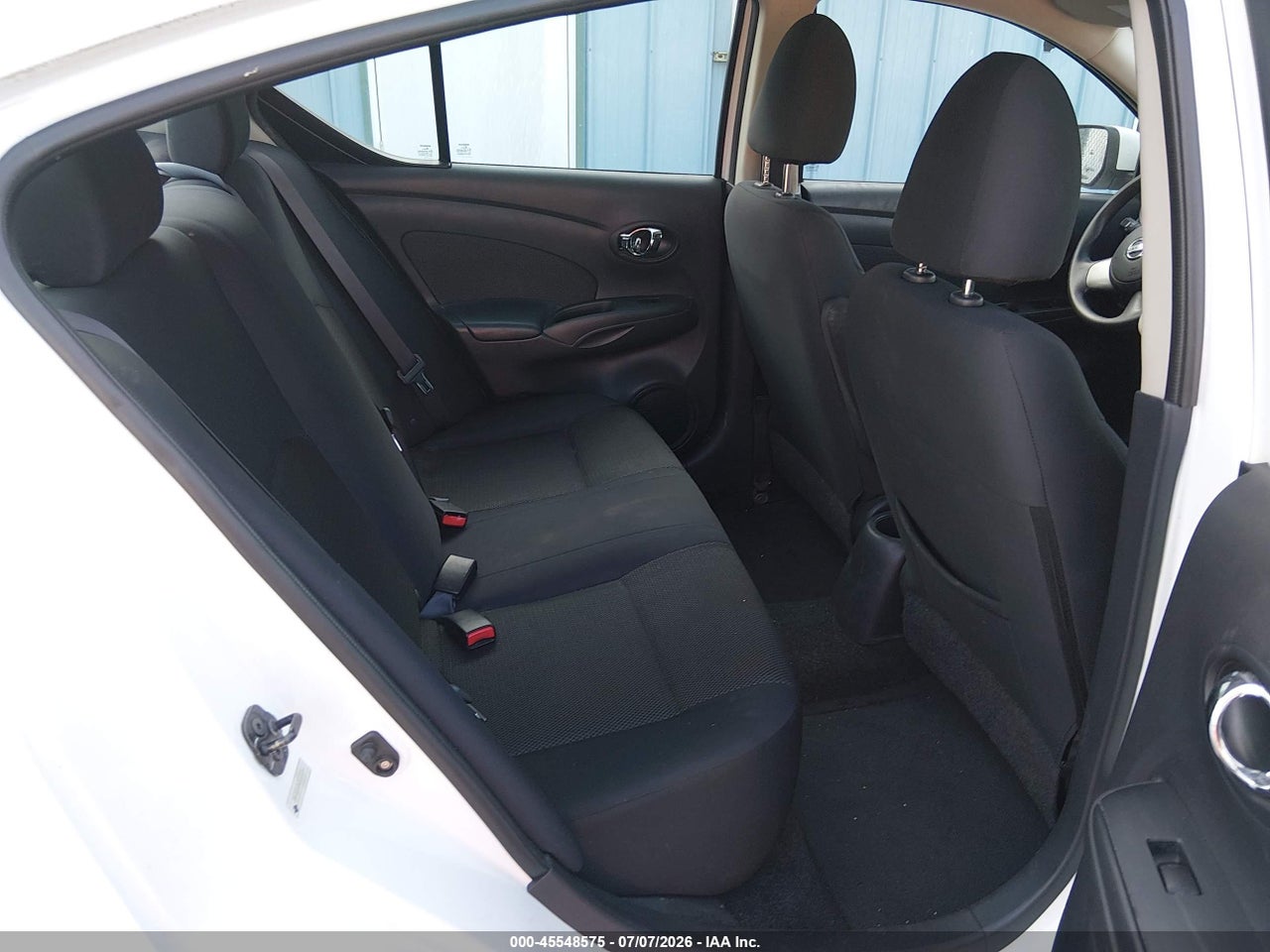 2013 NISSAN VERSA 1.6 SV thumbnail 9