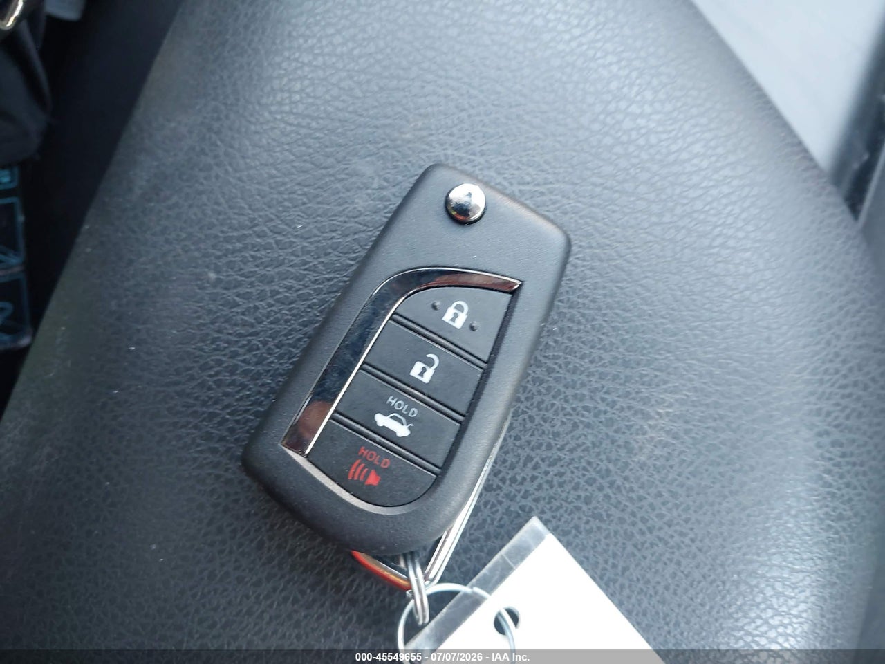 2019 TOYOTA CAMRY LE thumbnail 12