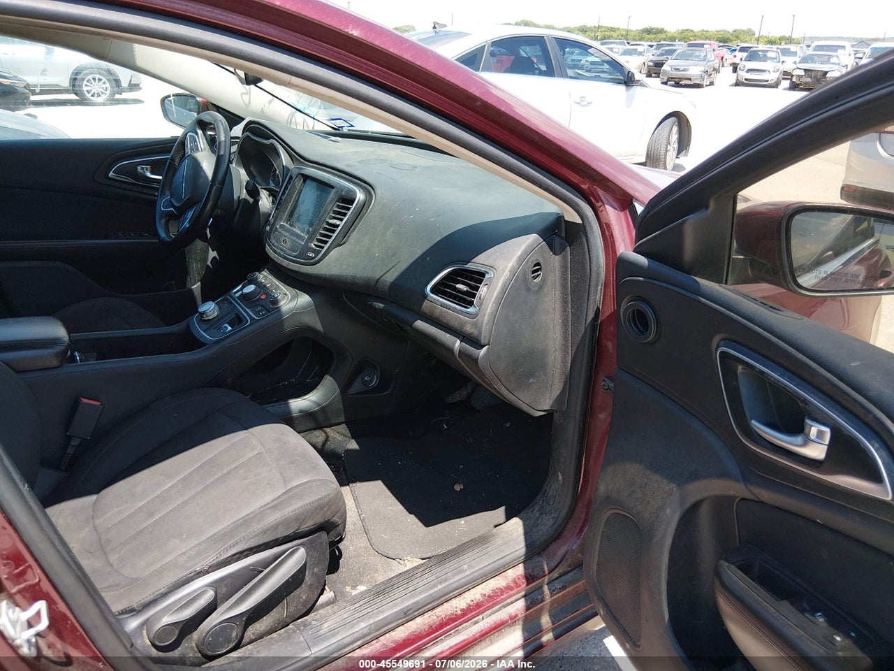 2016 CHRYSLER 200 LIMITED thumbnail 6