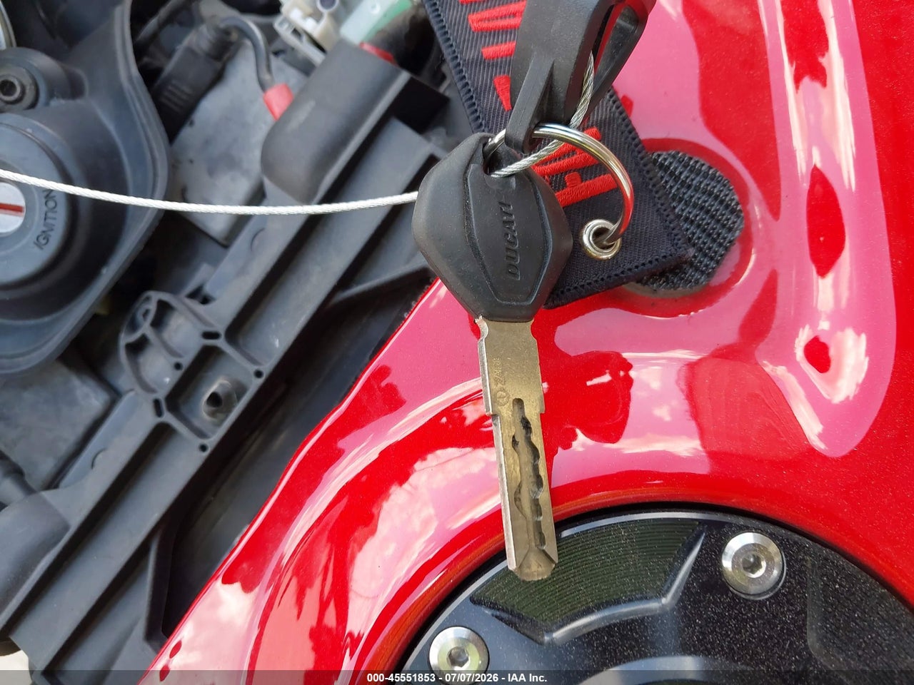 2022 DUCATI STREETFIGHTER V4/V4S thumbnail 12