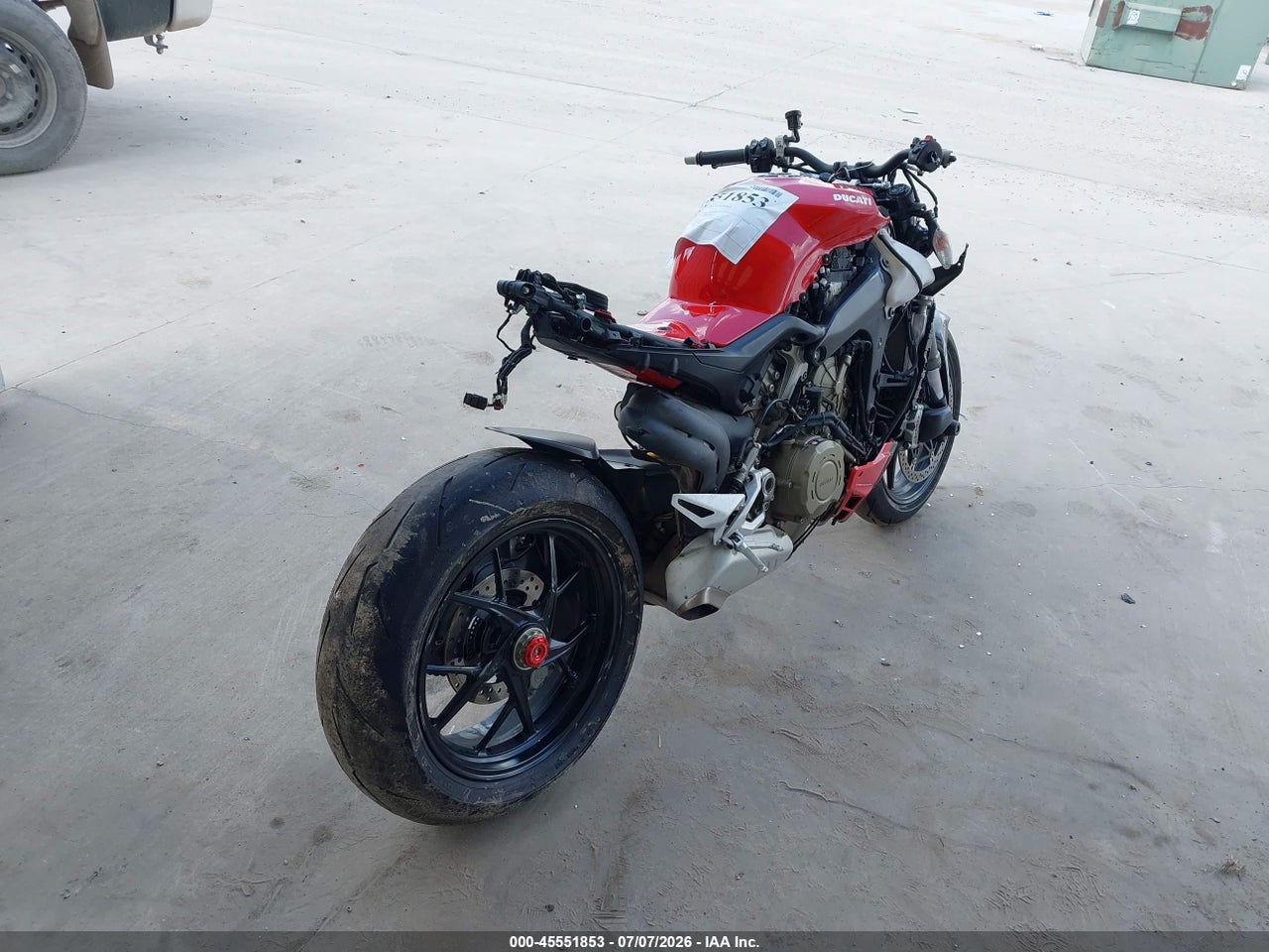 2022 DUCATI STREETFIGHTER V4/V4S thumbnail 5