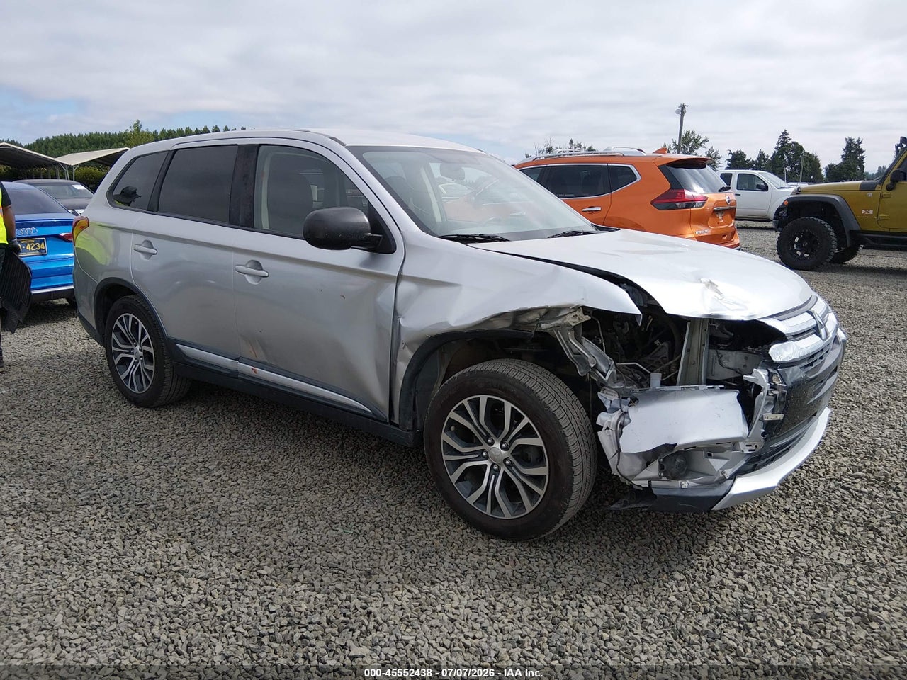 2018 MITSUBISHI OUTLANDER ES thumbnail 2
