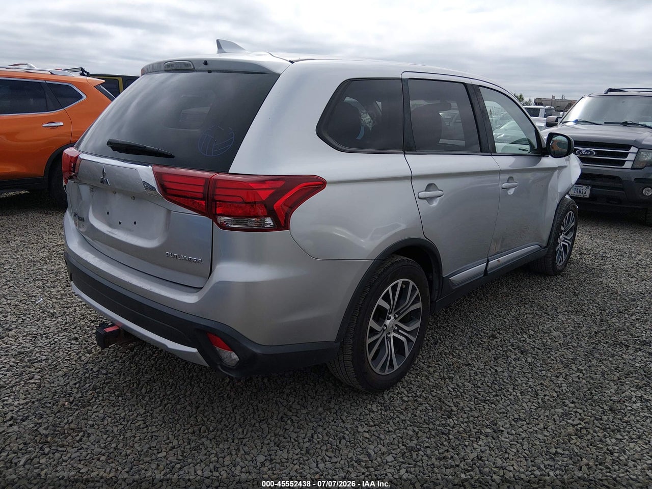 2018 MITSUBISHI OUTLANDER ES thumbnail 5