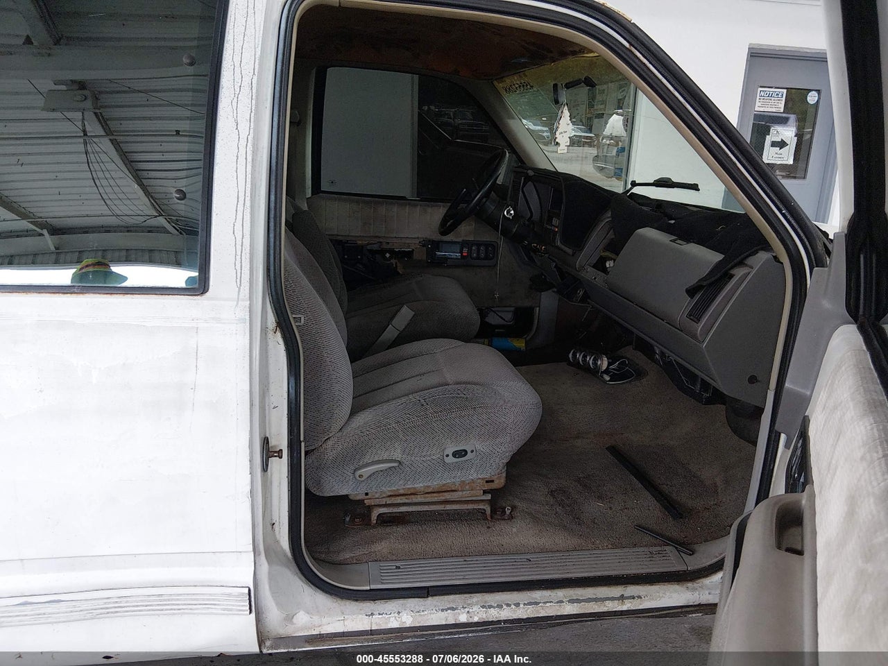 1993 CHEVROLET GMT-400 C1500 thumbnail 6