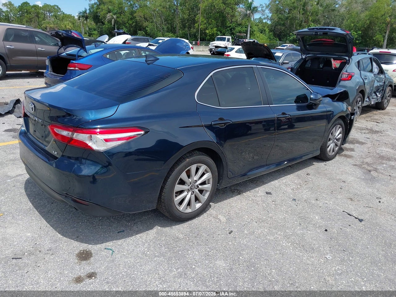 2019 TOYOTA CAMRY LE thumbnail 5