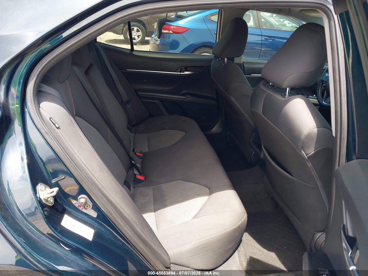 2019 TOYOTA CAMRY LE thumbnail 9
