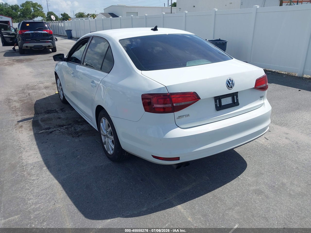 2016 VOLKSWAGEN JETTA 1.4T S thumbnail 4