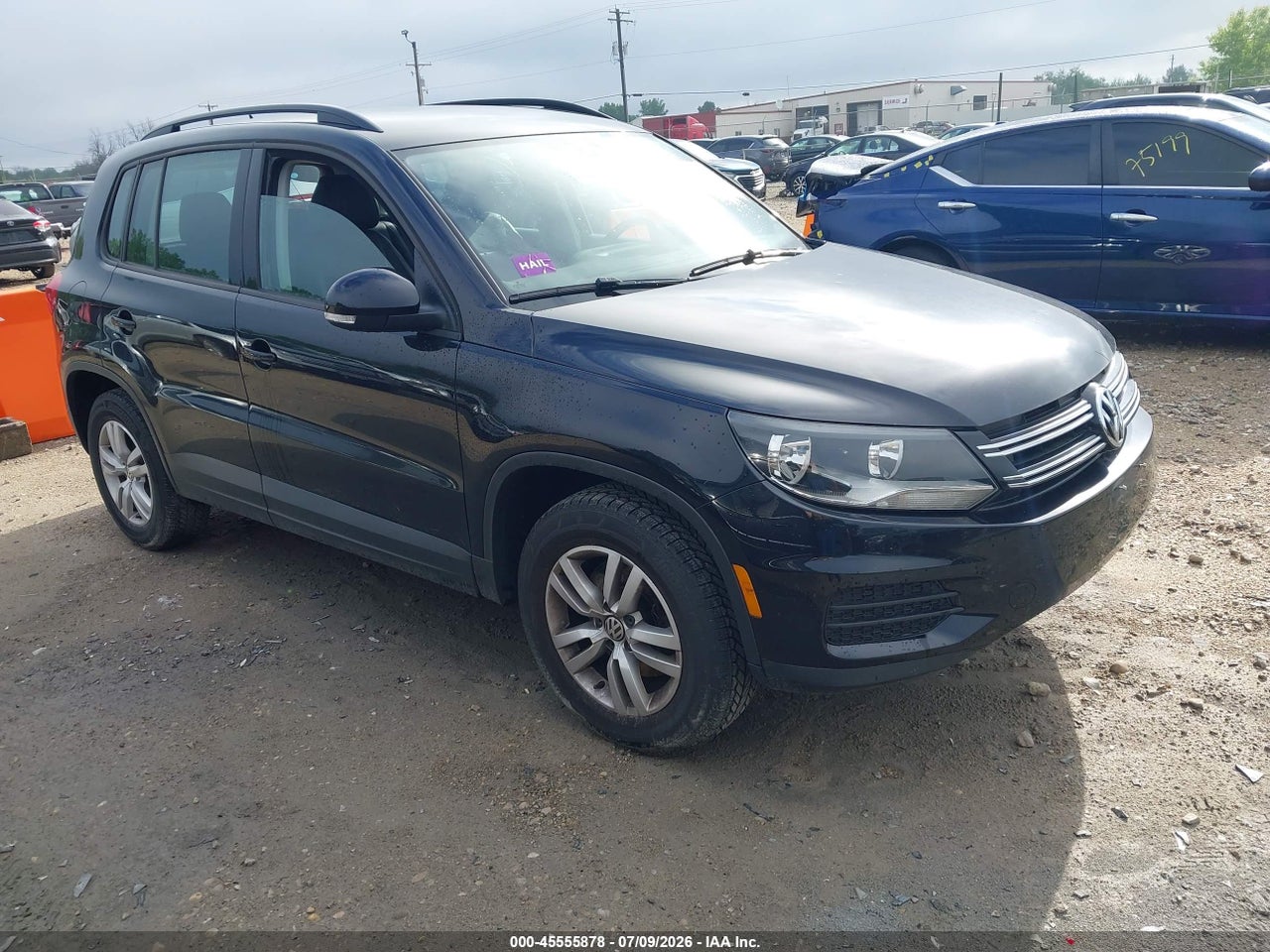 2016 VOLKSWAGEN TIGUAN S thumbnail 2