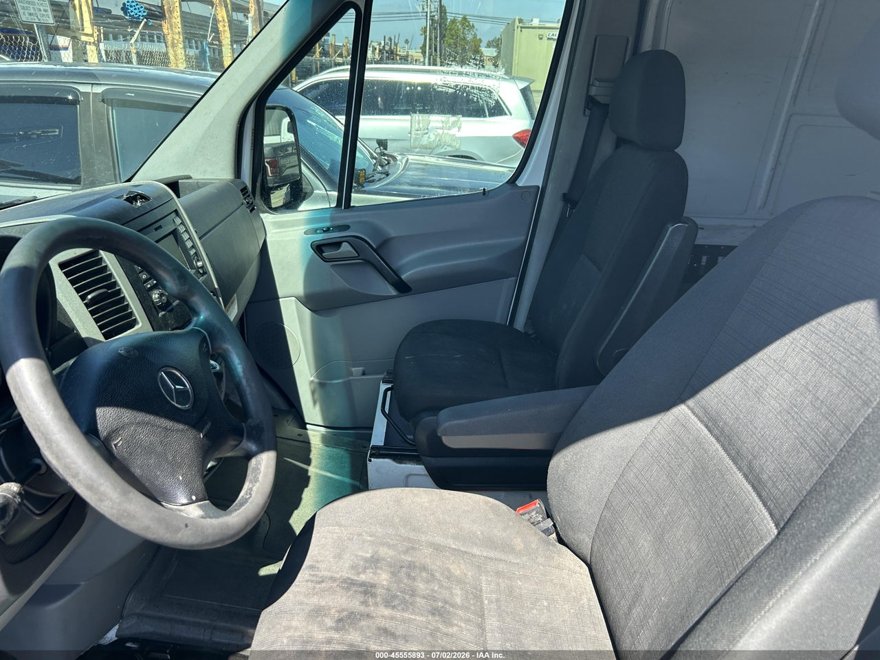 2015 MERCEDES-BENZ SPRINTER 2500 HIGH ROOF · 4/12