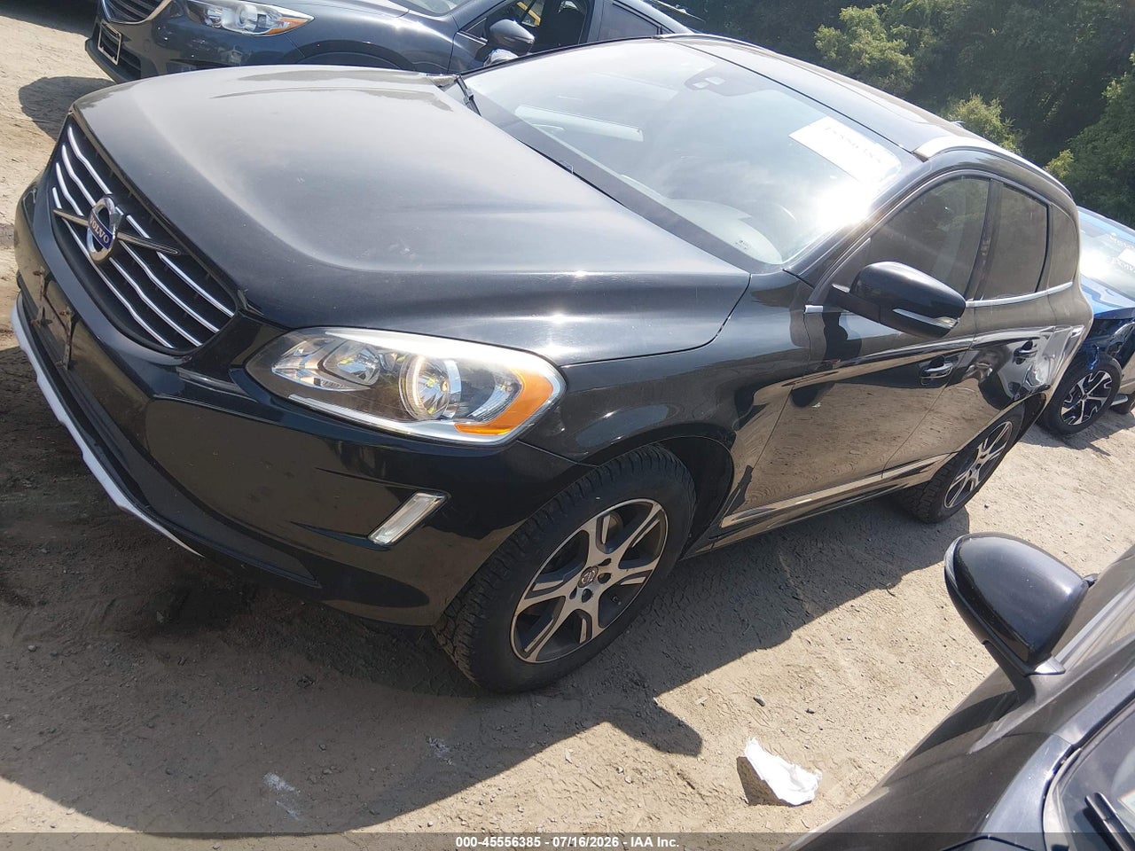 2015 VOLVO XC60 T6 thumbnail 3