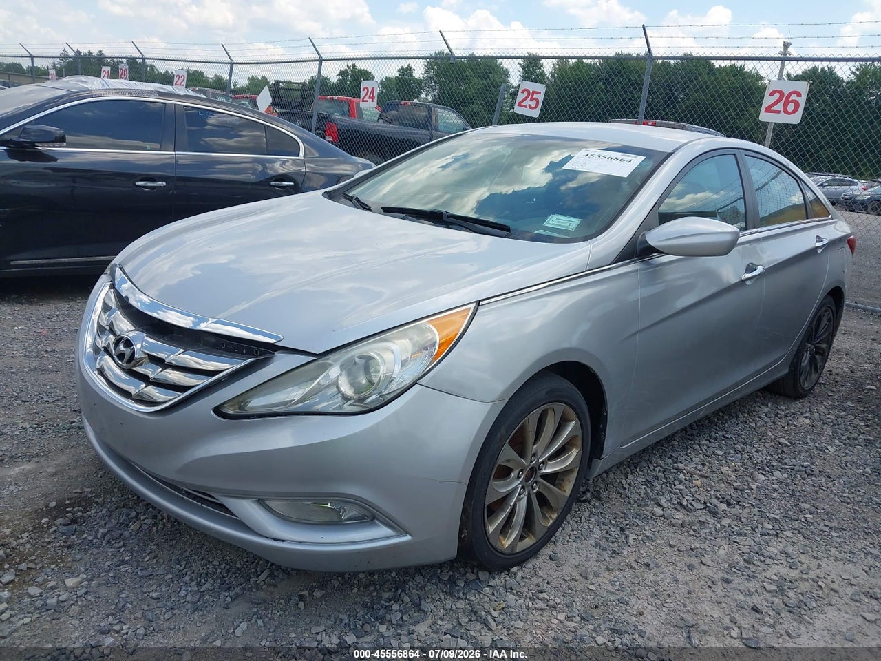 2011 HYUNDAI SONATA SE thumbnail 3