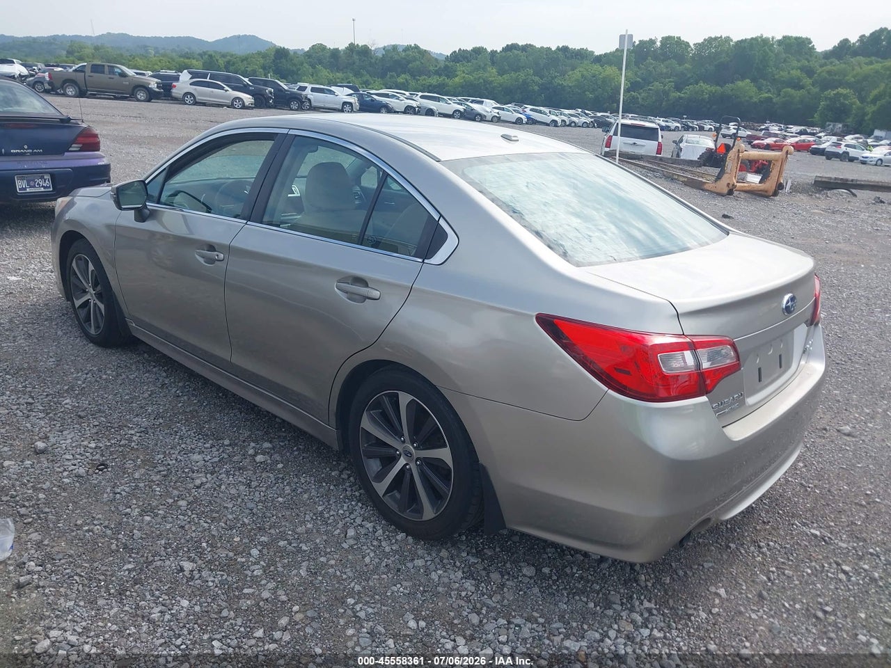 2015 SUBARU LEGACY 2.5I LIMITED thumbnail 4