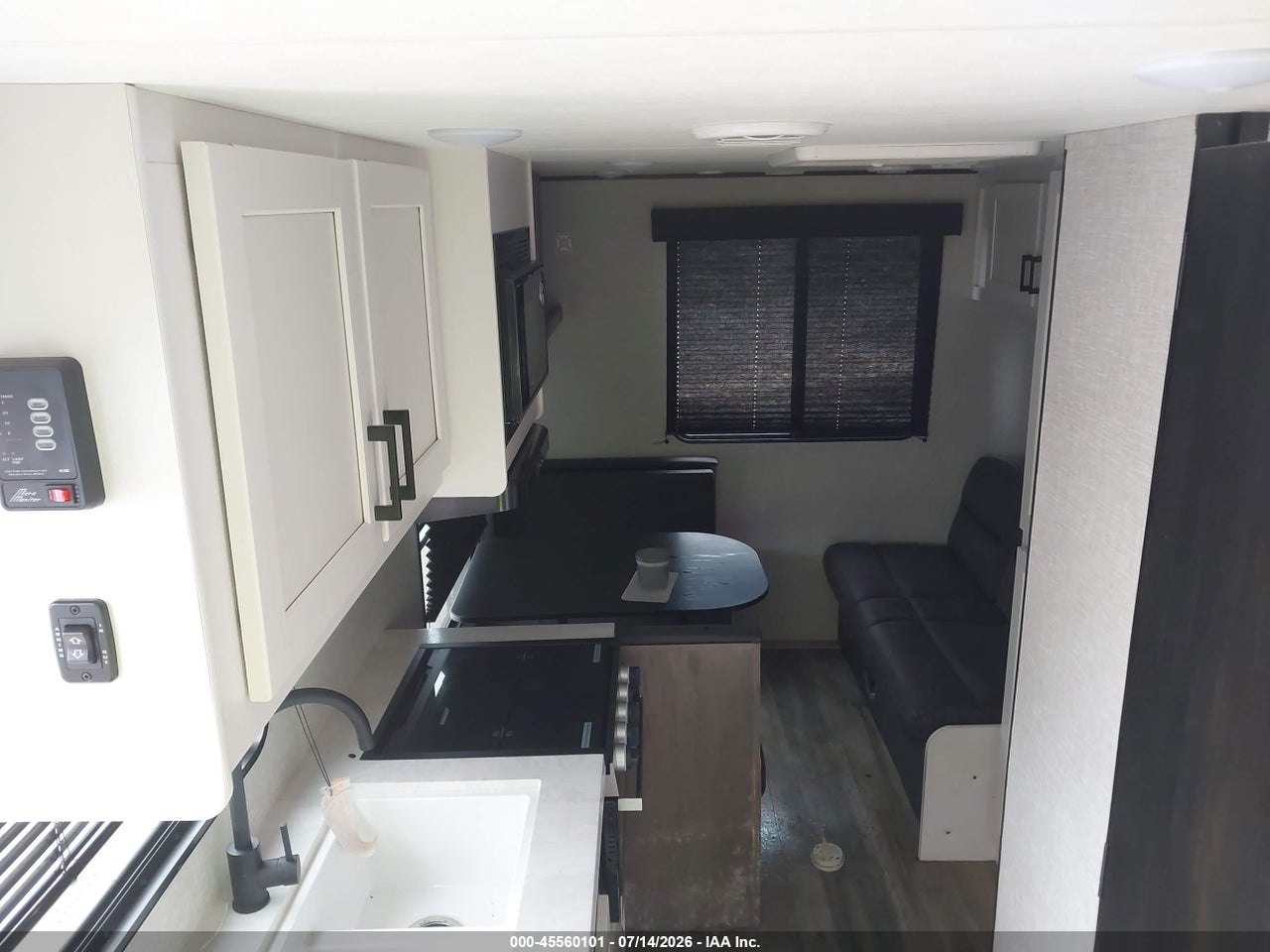 2024 JAYCO JAYFL184BH   thumbnail 6