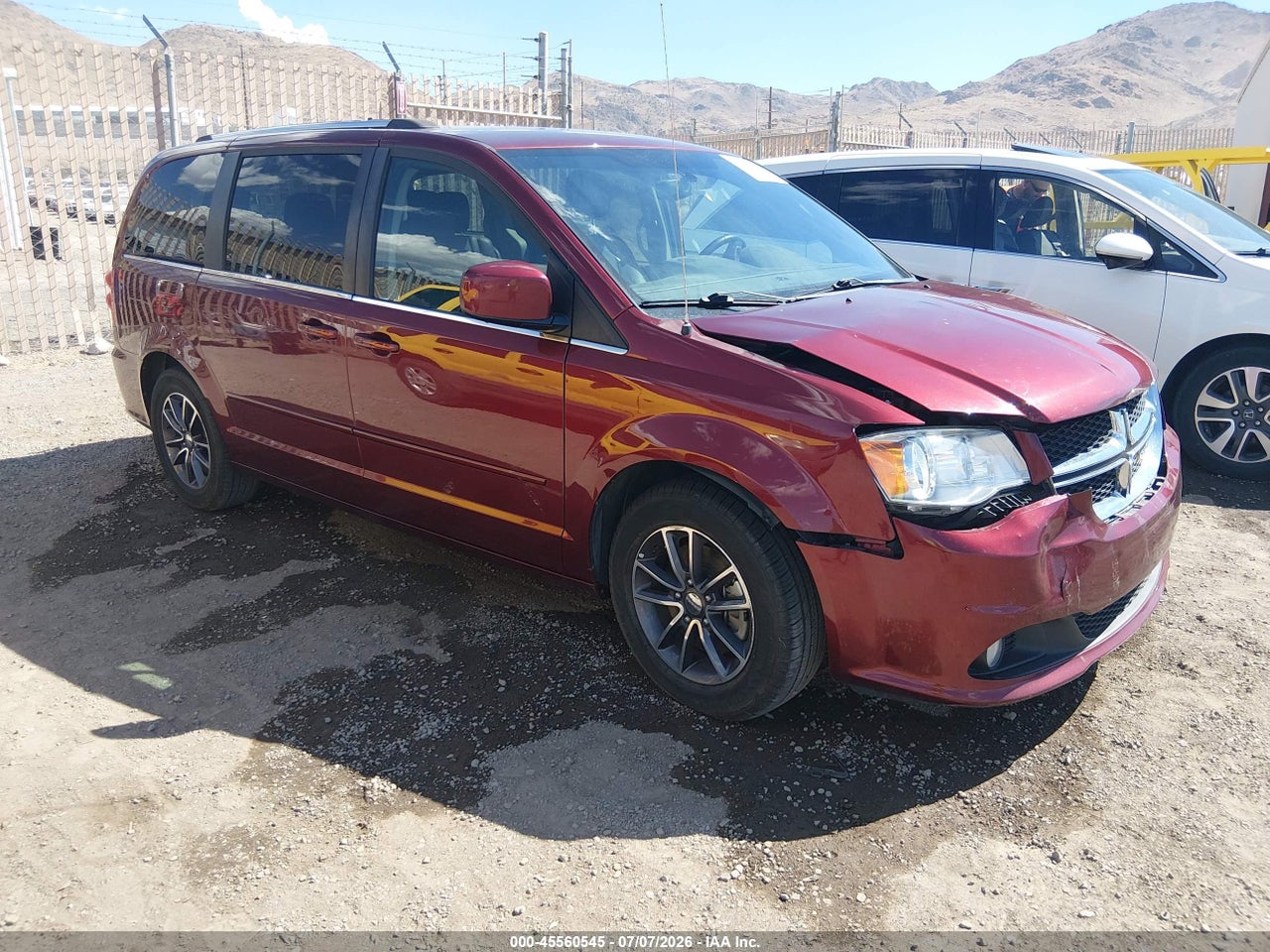 2017 DODGE GRAND CARAVAN SXT thumbnail 2