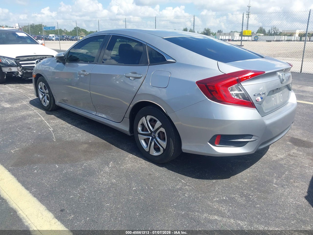 2017 HONDA CIVIC LX thumbnail 4