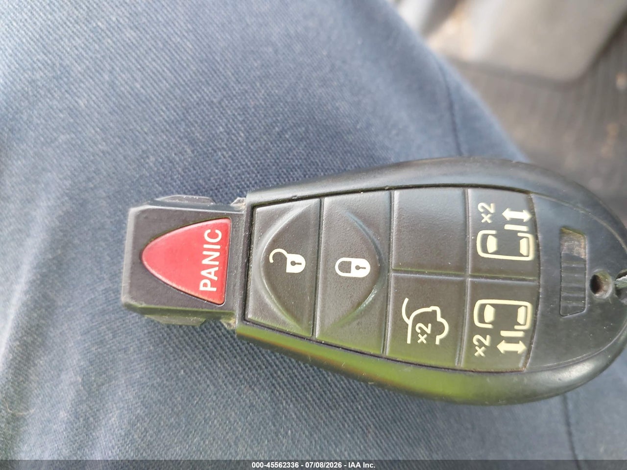 2011 VOLKSWAGEN ROUTAN SE thumbnail 12