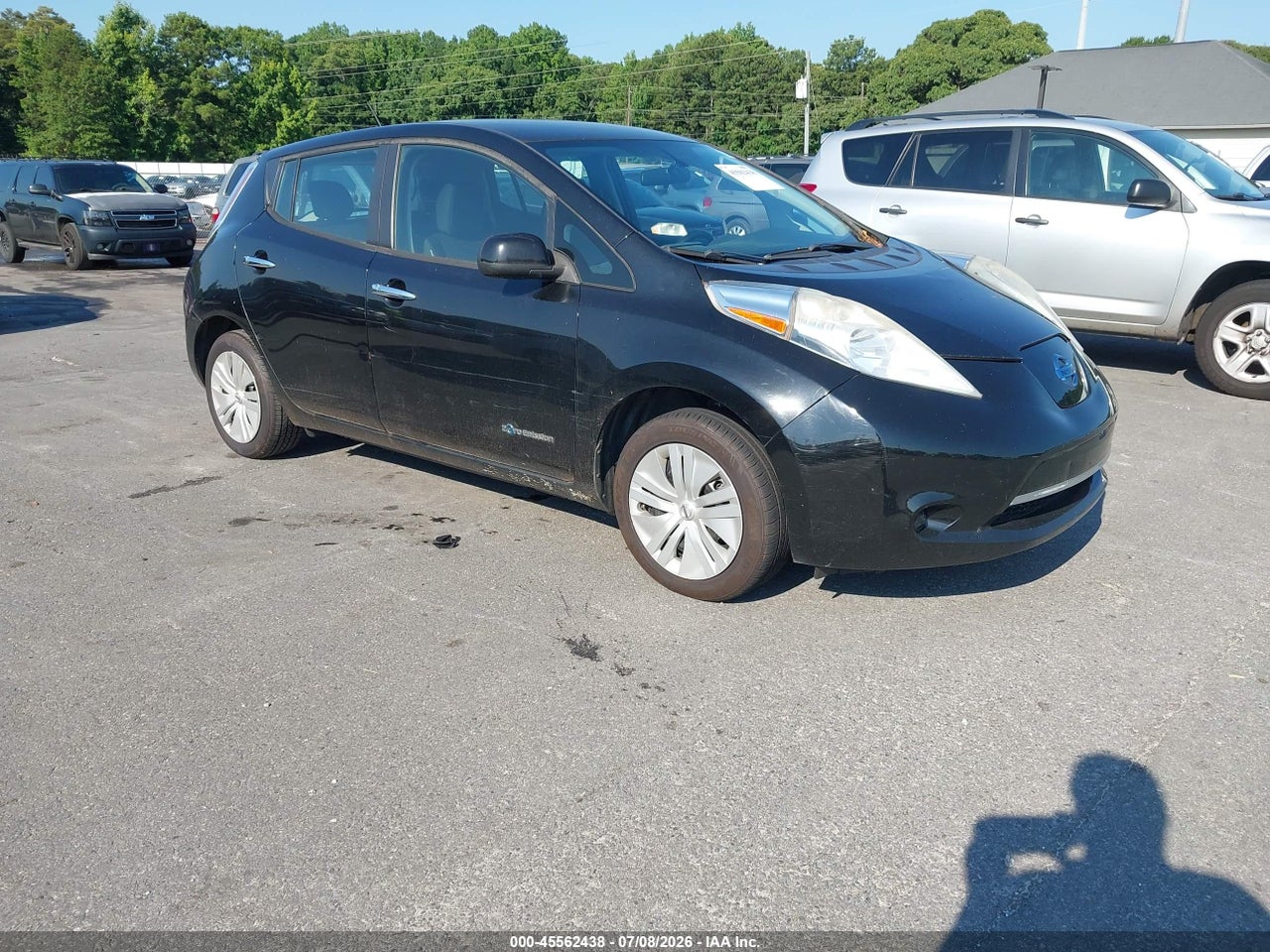 2015 NISSAN LEAF S thumbnail 2