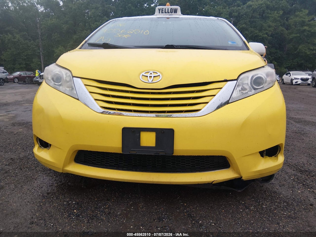 2017 TOYOTA SIENNA LE 8 PASSENGER thumbnail 7