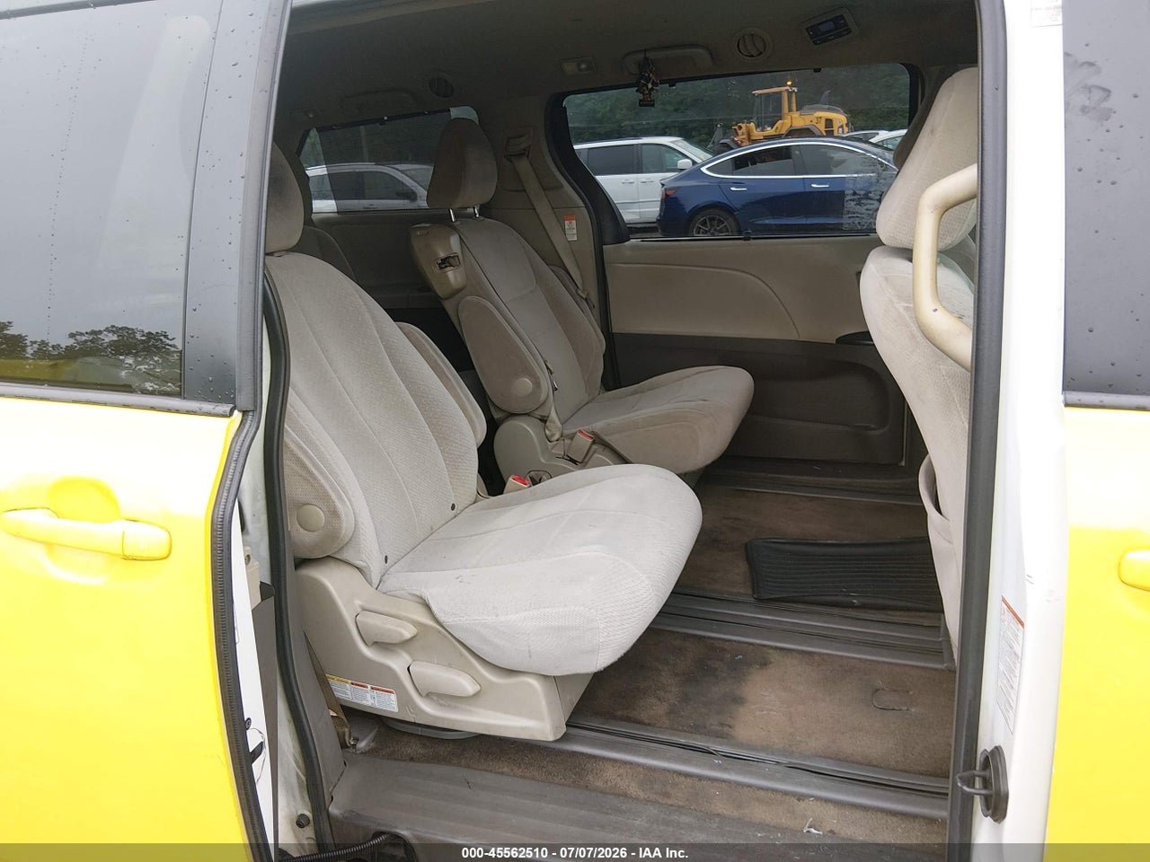 2017 TOYOTA SIENNA LE 8 PASSENGER thumbnail 9