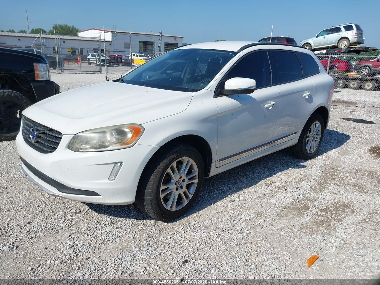 2015 VOLVO XC60 T5 thumbnail 3