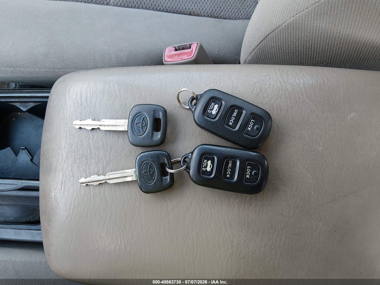 2005 TOYOTA CAMRY SE thumbnail 12
